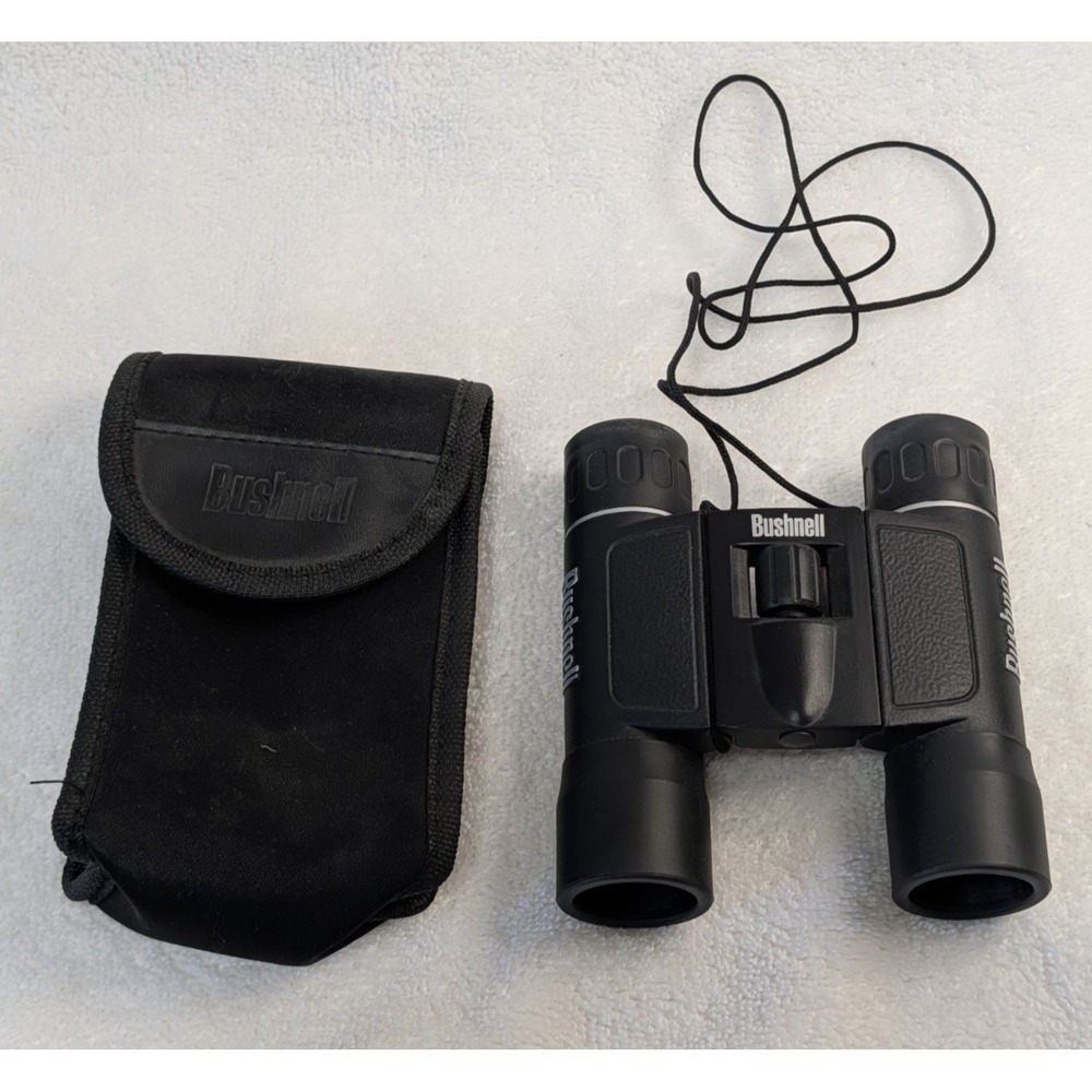 Bushnell 10 x 25 300 FT. @ 1000 YDS. Black Compact Folding Binoculars & Case